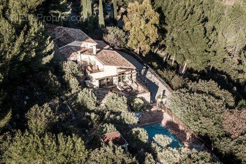 Maison à LA CADIERE-D'AZUR