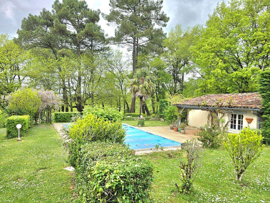 Maison à COURSAC