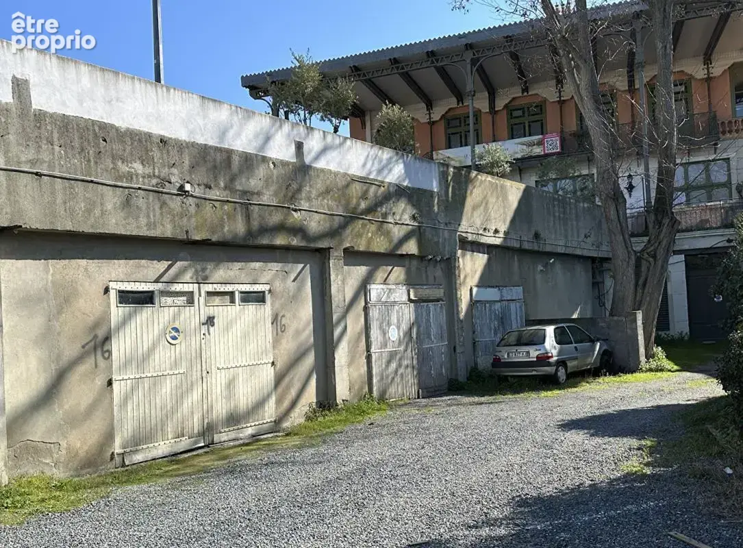 Grand garage à vendre Carcassonne 110m² au pied de la Cité médiévale secteur Trivalle - photo 5