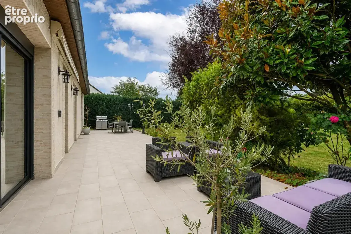 Maison de 7 pièces de 187 m² à Dammartin-en-Goële - photo 17