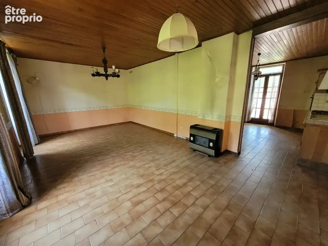 Maison à rénover - 2 appartements - 179.5 m² - photo 4