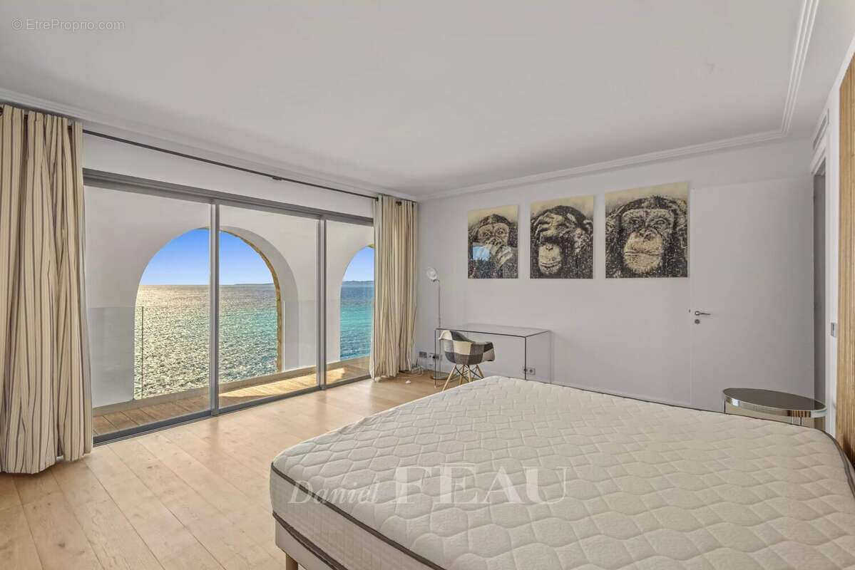 Nice - Exceptionnel appartement face à la mer - photo 10