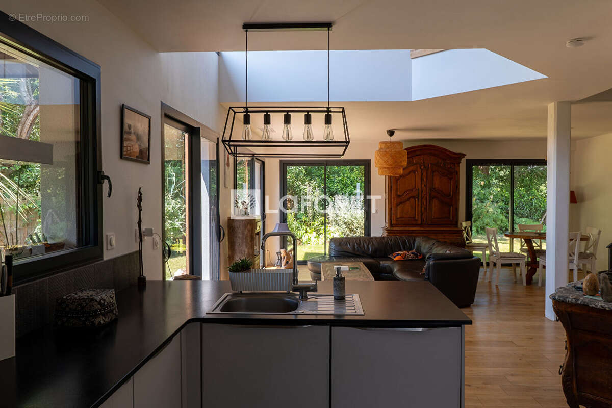 Maison 6 pièces - 118 m²  - Anglet - photo 5