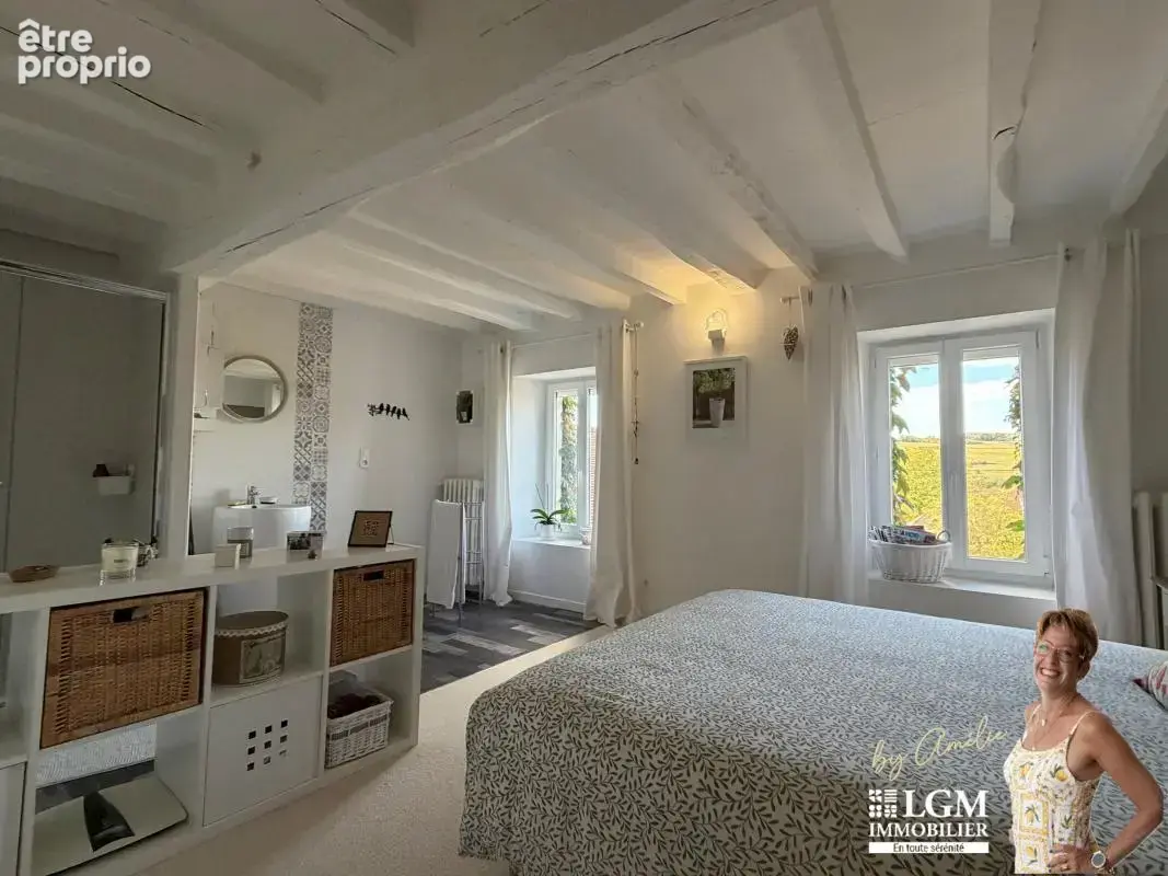 Élégance & volumes — une maison familiale de 220 m²- 4 chambres - photo 6