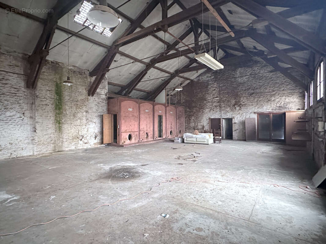 Appartement à JAUNAY-CLAN