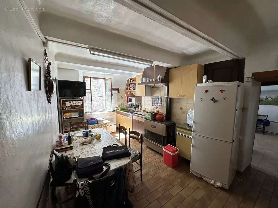 Maison à THORAME-HAUTE