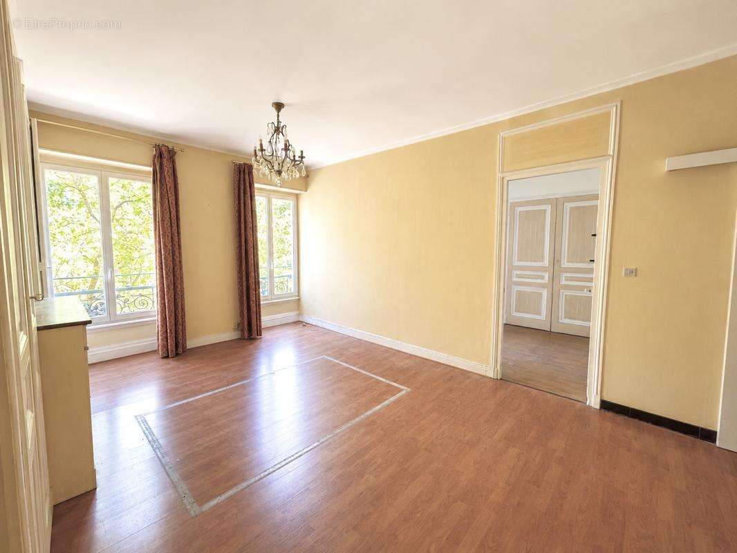Appartement à LYON-6E
