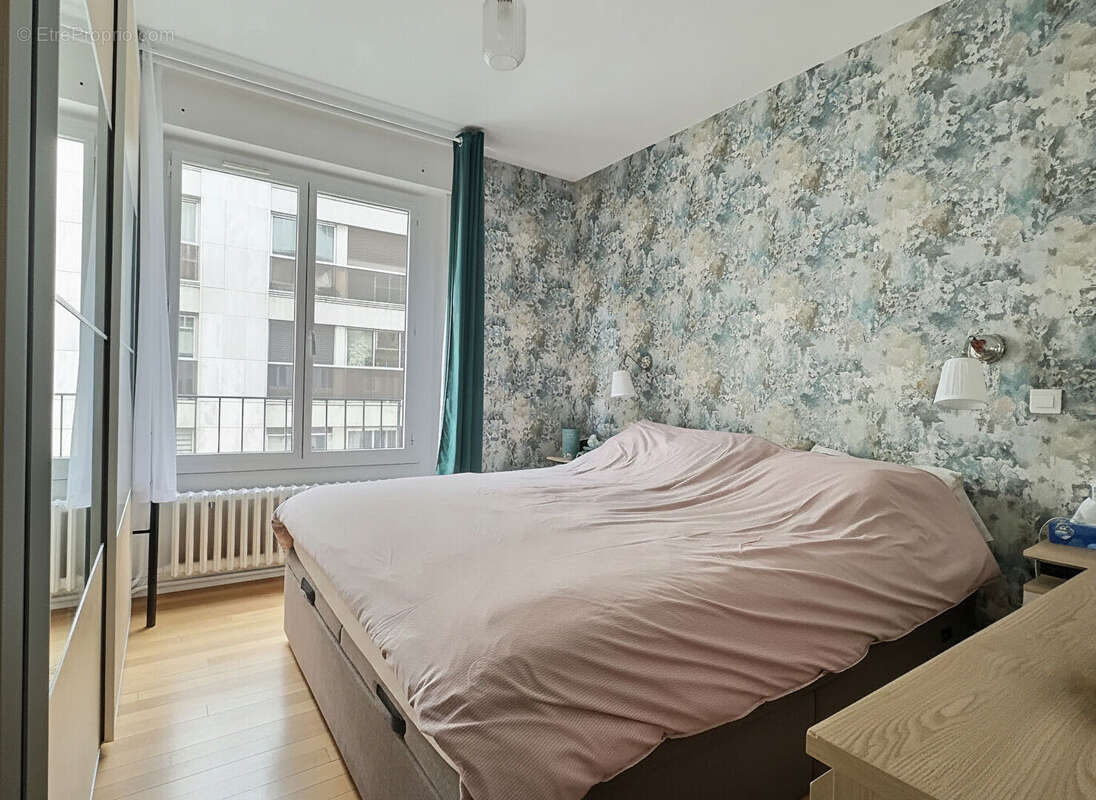Appartement à PARIS-6E