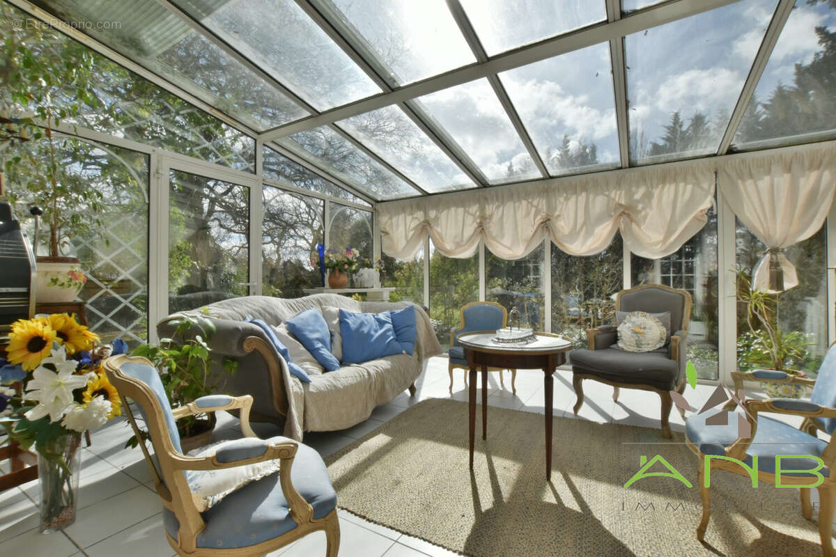 Maison à BUSSAC-SUR-CHARENTE