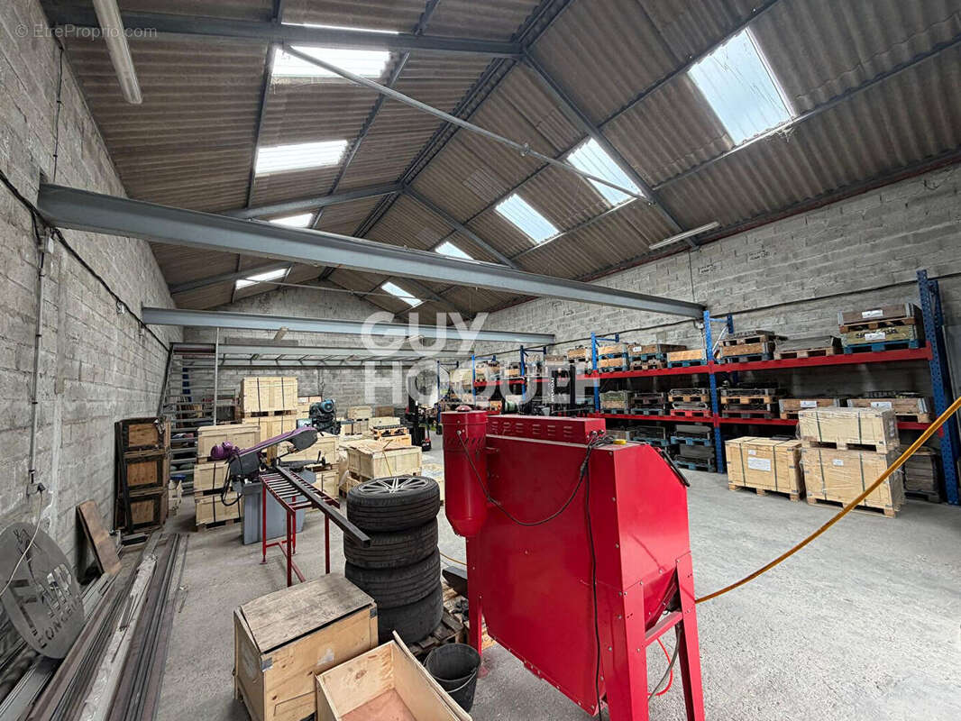 Immeuble Calais 1 pièce(s) 220 m2 - photo 4