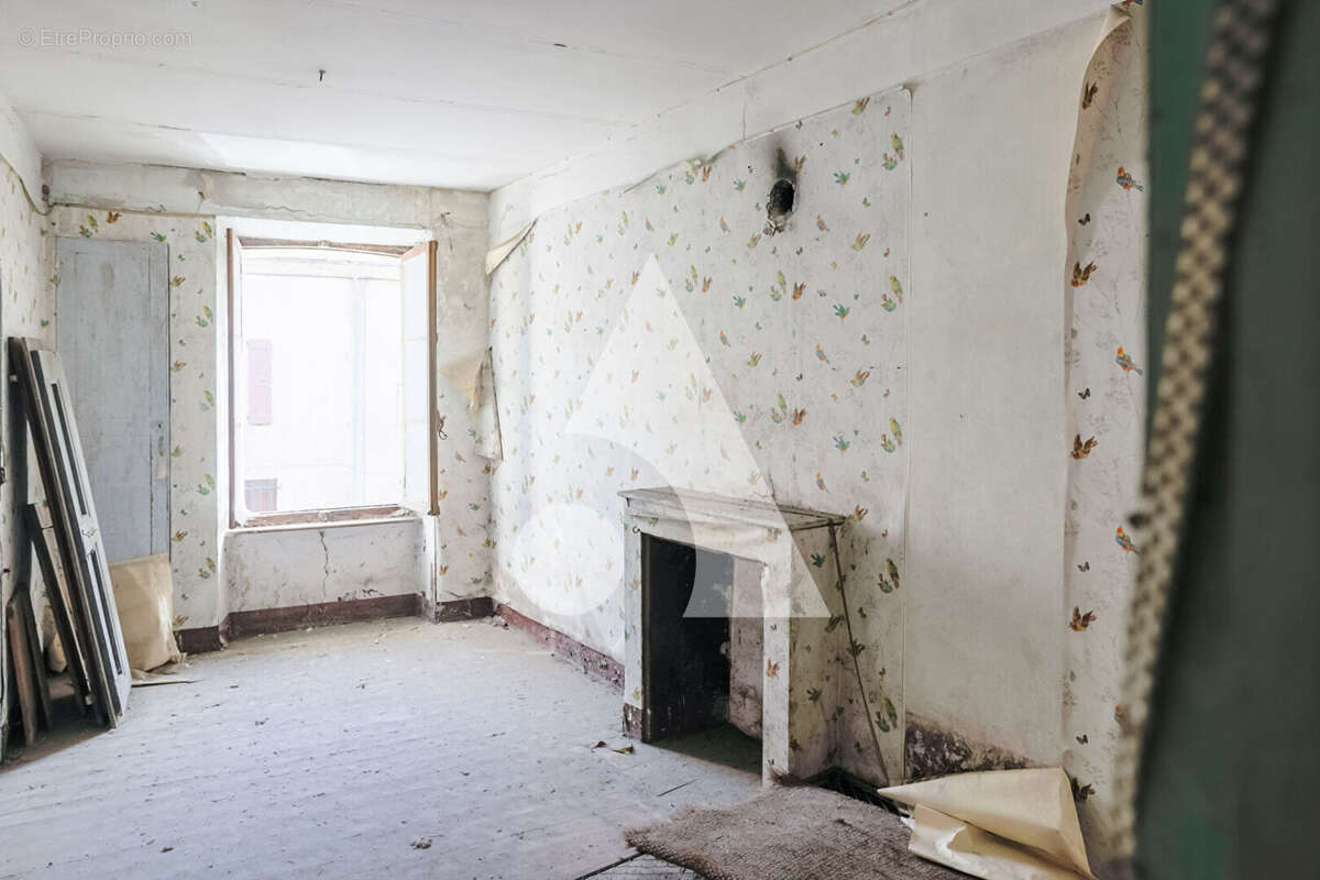 Maison T5 à rénover ! - photo 7