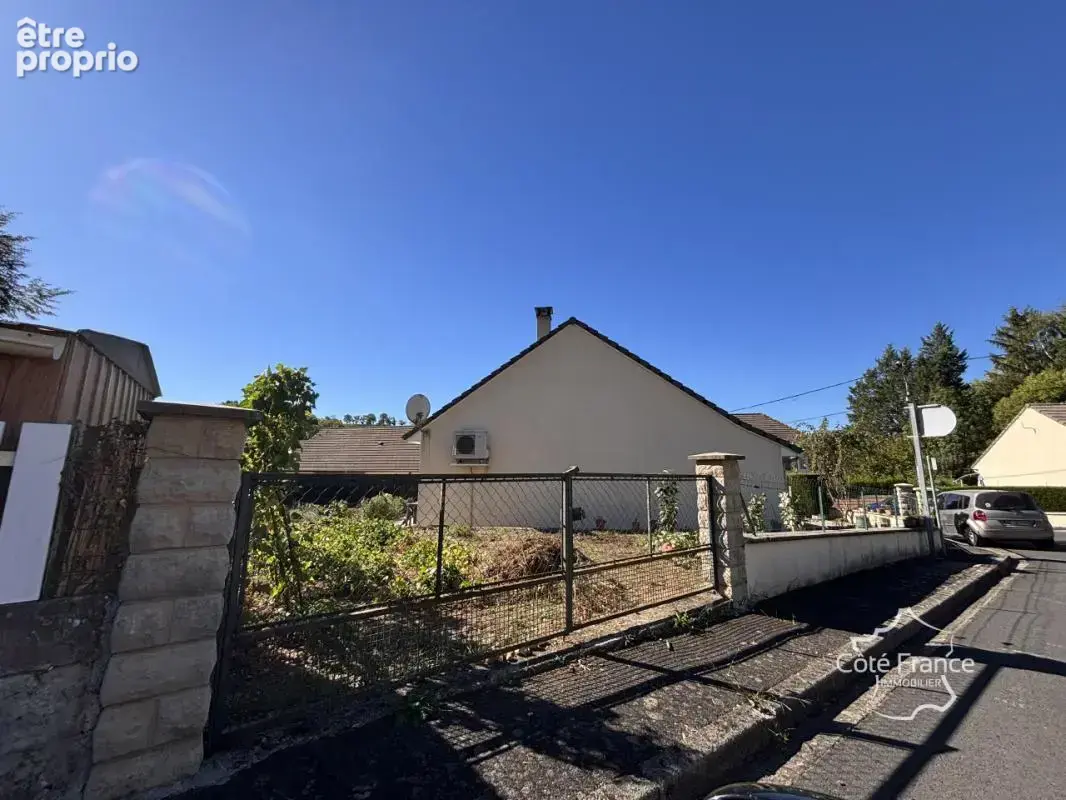 Très charmante maison construite en 2008 avec jardin, située - photo 13