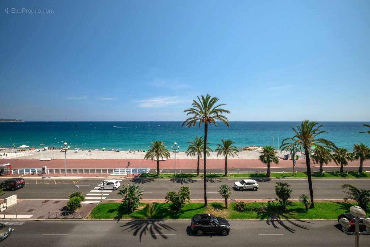 Nice Promenade des Anglais - 3 pièces à rénover - Vue Mer - photo 32