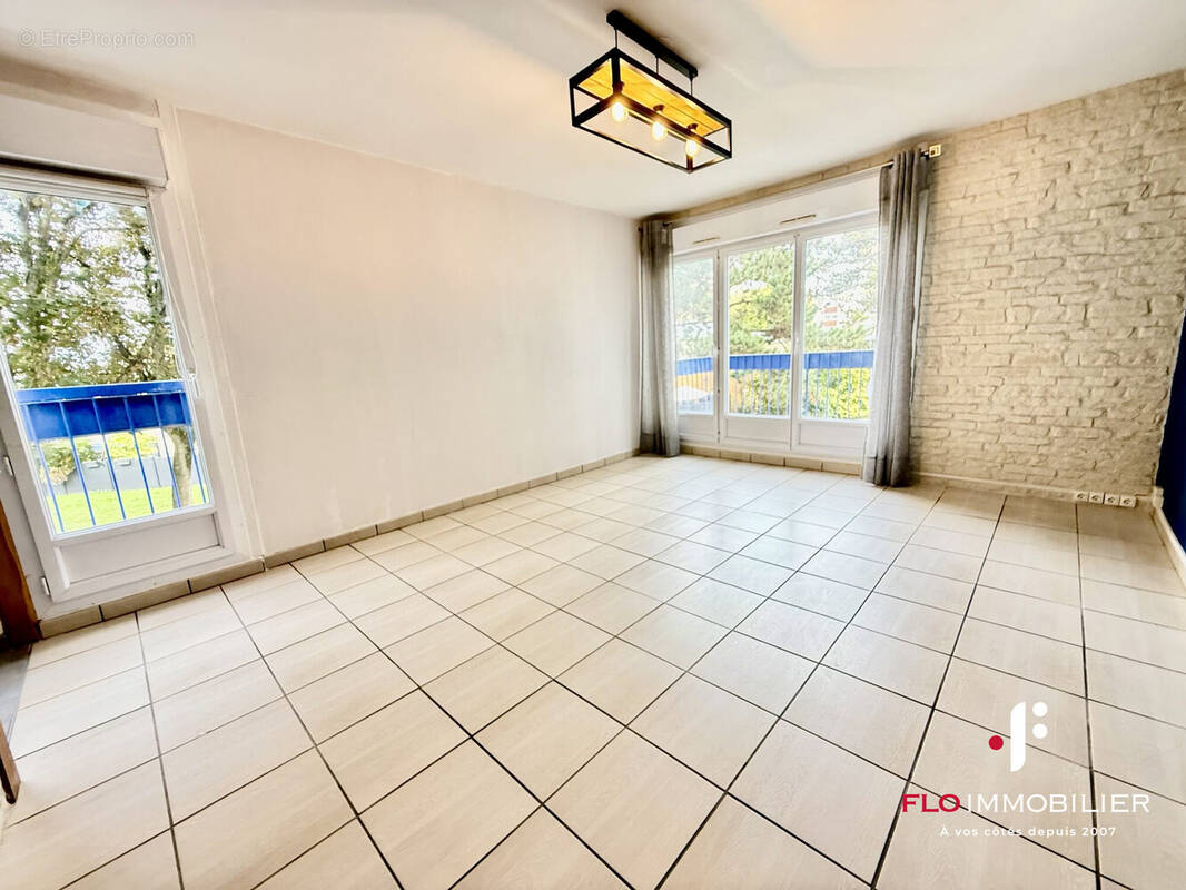 Appartement à HEROUVILLE-SAINT-CLAIR