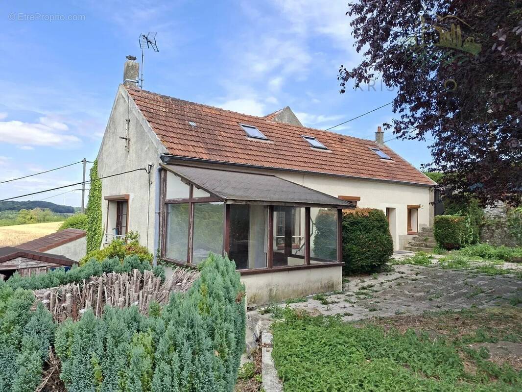 Maison à LIZY-SUR-OURCQ