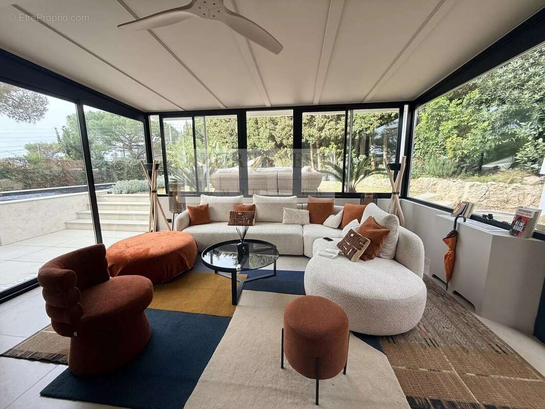Appartement à ROQUEBRUNE-CAP-MARTIN