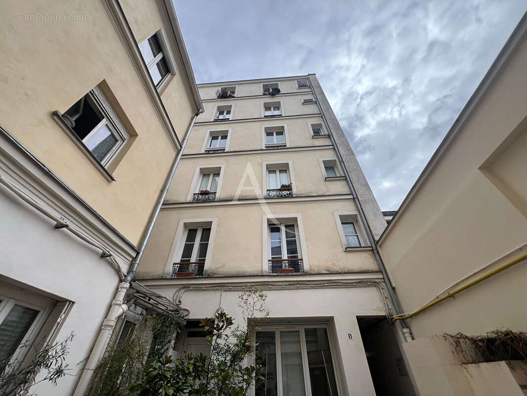 Appartement à PARIS-20E