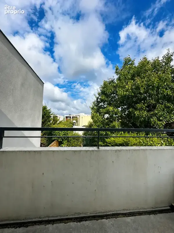 Nouveauté ! Appartement T3 de 60 m2 situé au 1er étage, dans le secteur de Lalande. - photo 3
