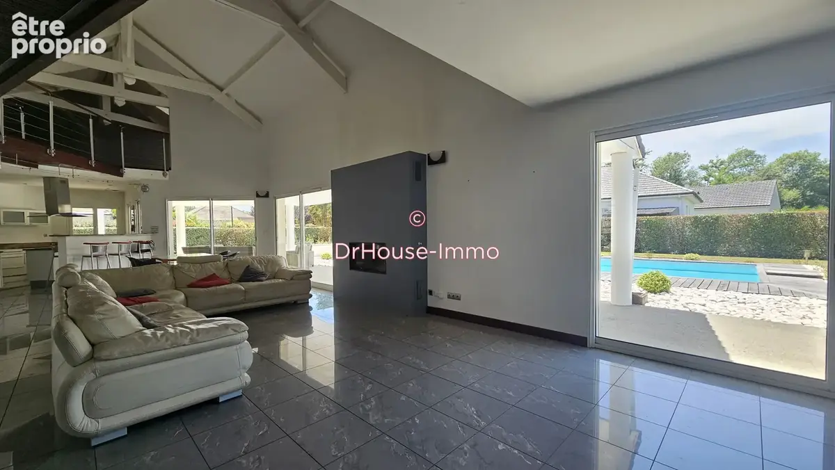 Maison 200 m² à Ousse  - photo 18