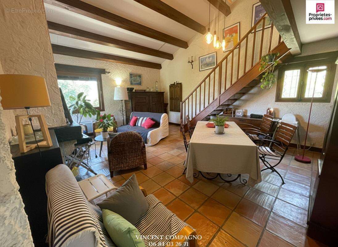 Maison à ESPARRON-DE-VERDON