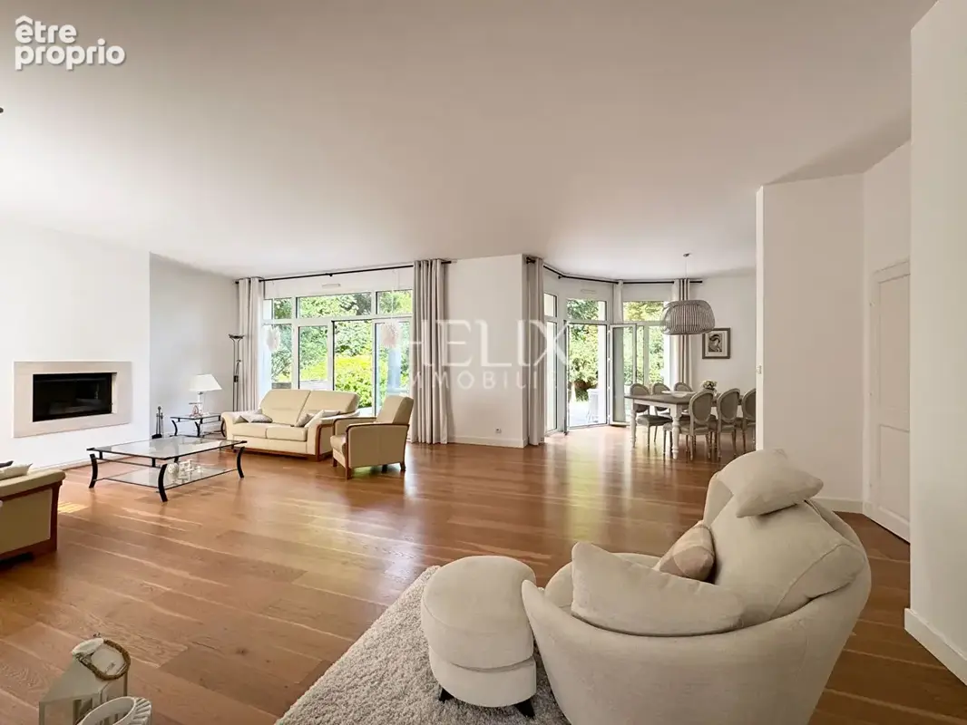 Magnifique maison contemporaine aux volumes généreux à L'Etang La Ville de 249 M² - photo 3