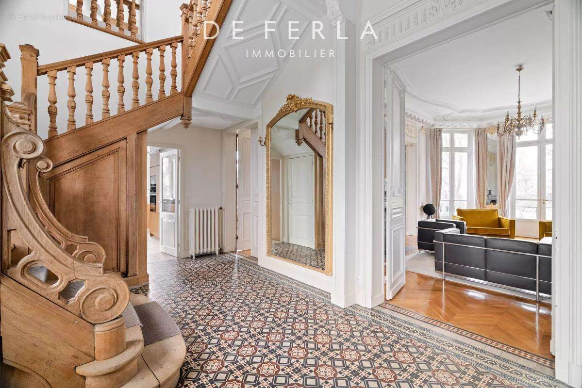 Maison à LE VESINET