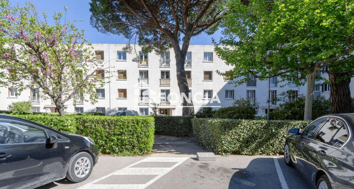 Appartement à SALON-DE-PROVENCE