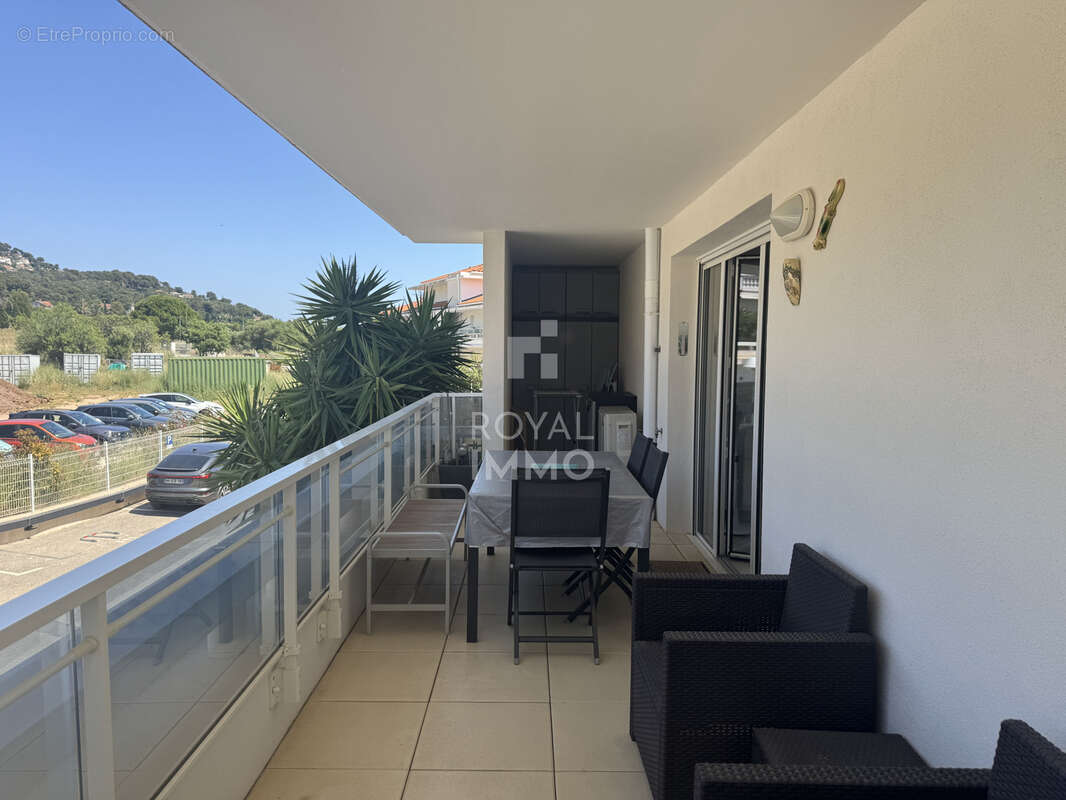Appartement à CARQUEIRANNE
