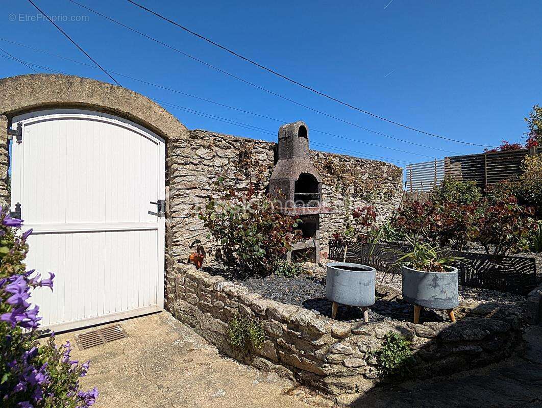 Maison à TOURLAVILLE