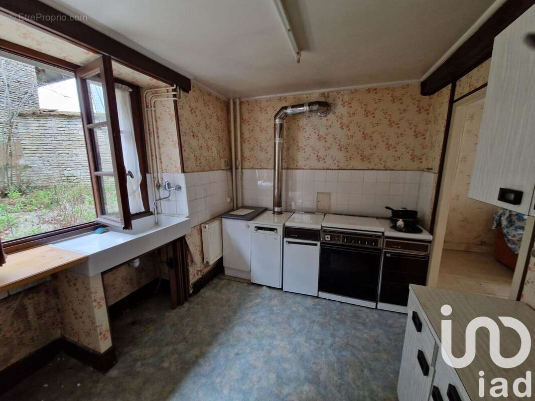 Photo 3 - Maison à CRUZY-LE-CHATEL