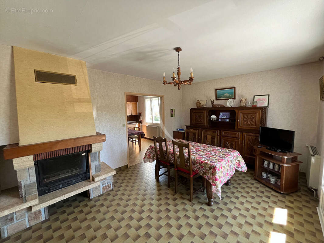 Maison à CHATEAU-RENAULT