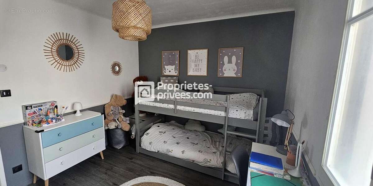Maison Saint Laurent De La Salanque de 180 m2 divisée en deux appartements - photo 15
