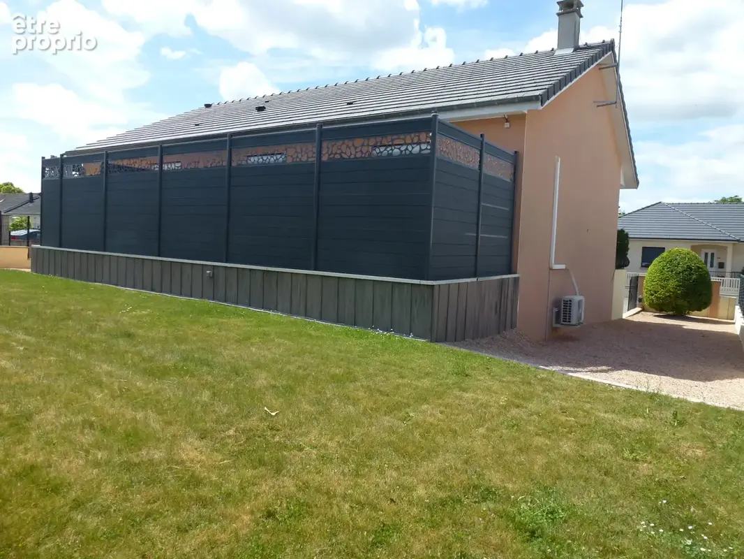 Superbe maison de habitable plain-pied située à Saint-Gibrien ! - photo 16