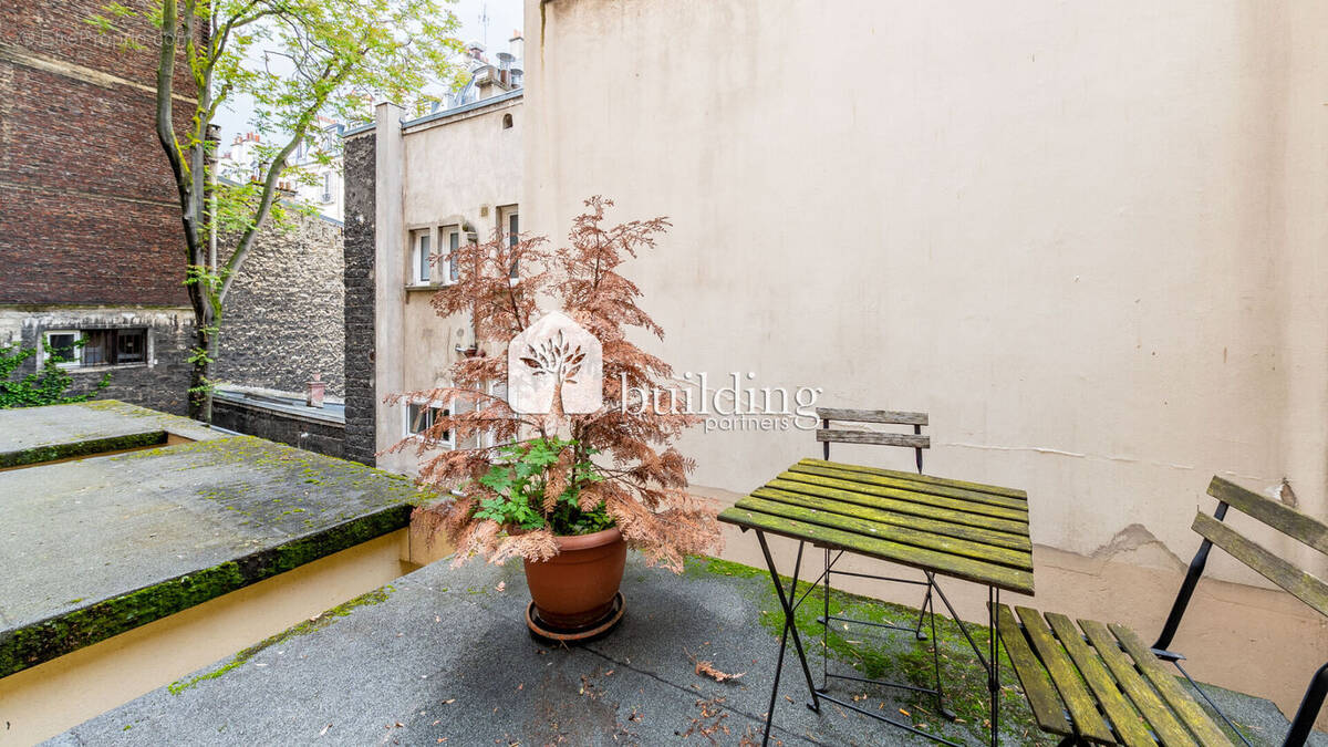 Appartement à PARIS-17E