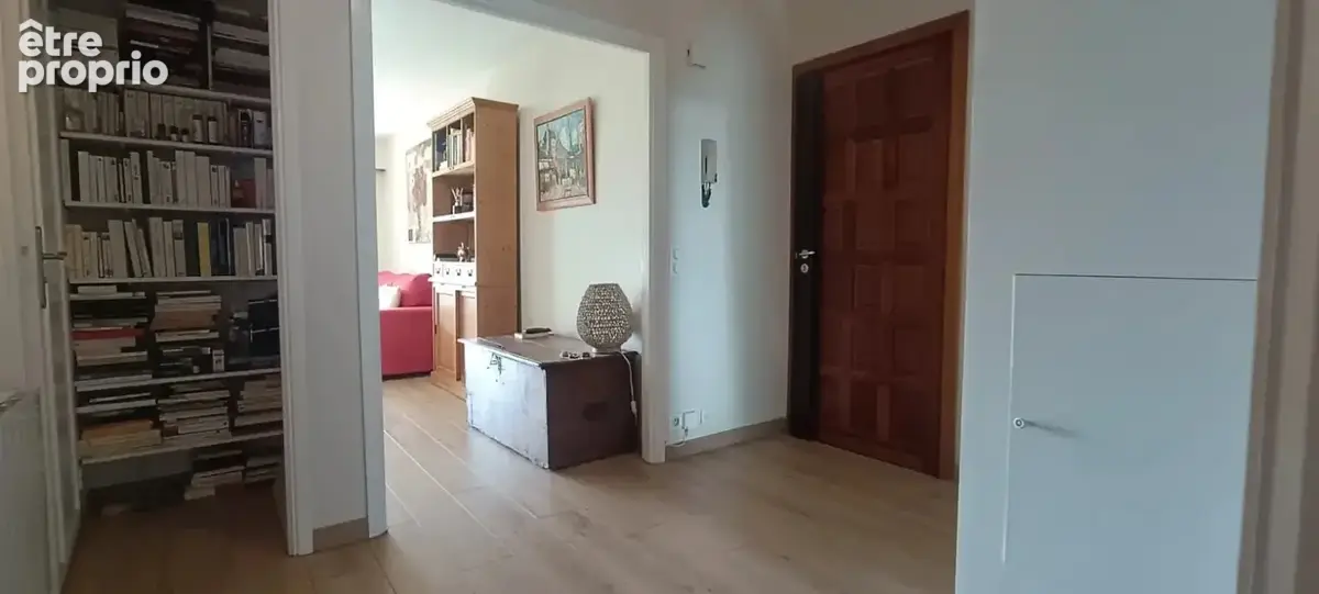 Le cannet à vendre – f2 de 57 m² avec vue mer, terrasse plein sud, piscine et garage - photo 10