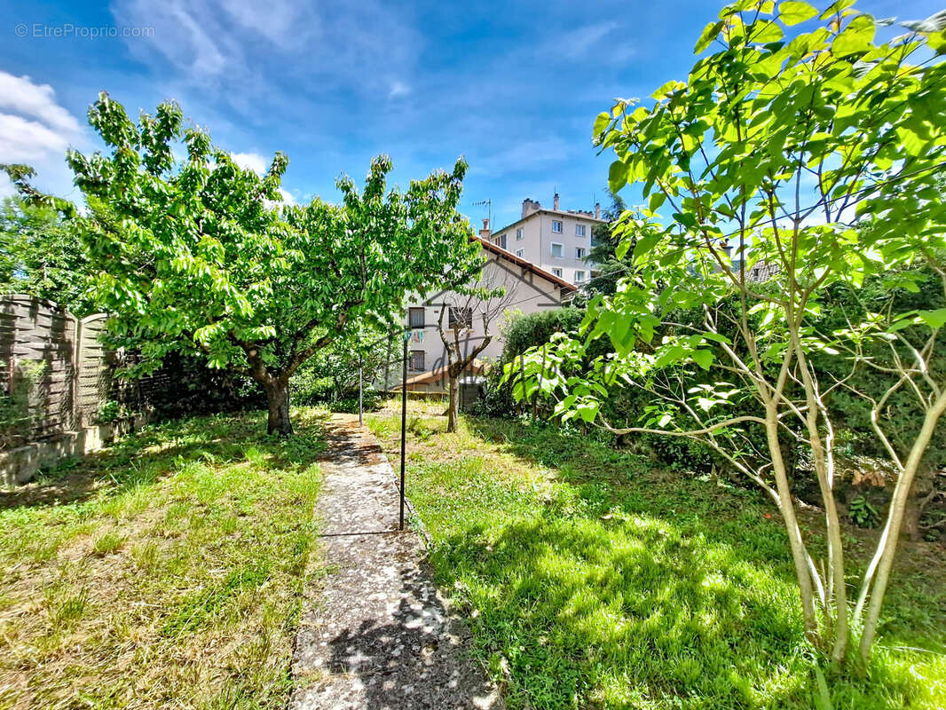 Maison à MILLAU