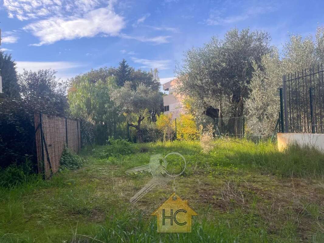 Appartement à LE CANNET