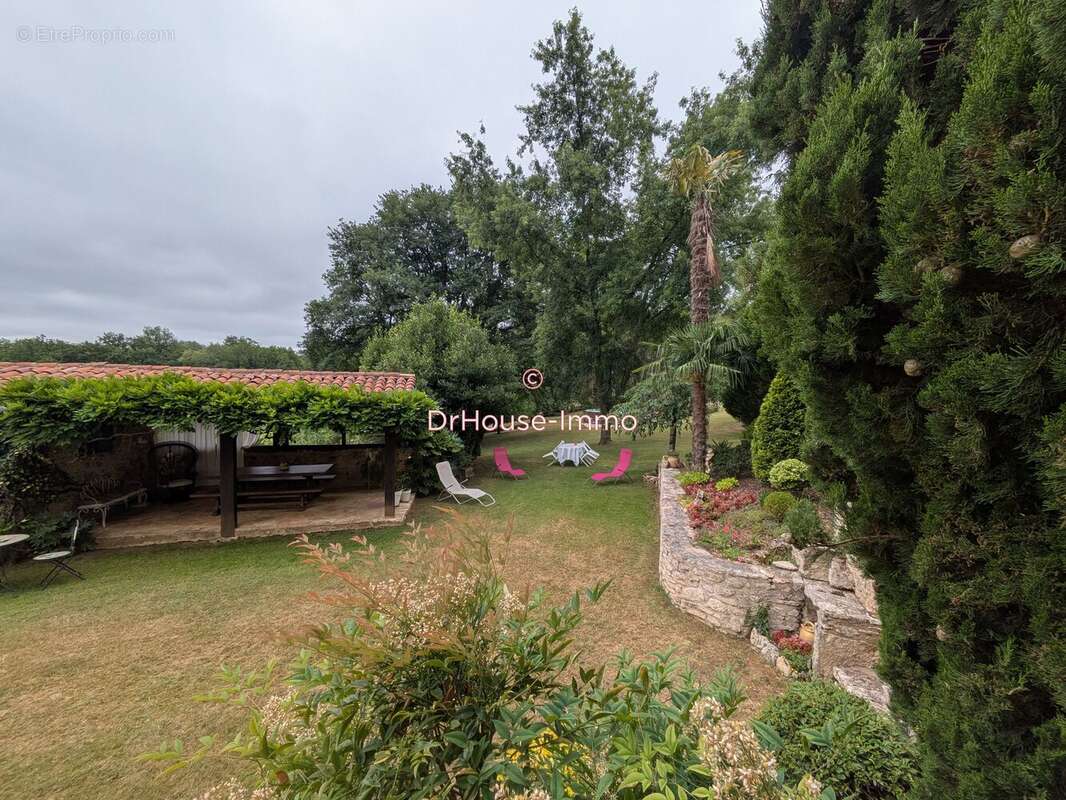 Maison 126 m² à Soturac  - photo 4