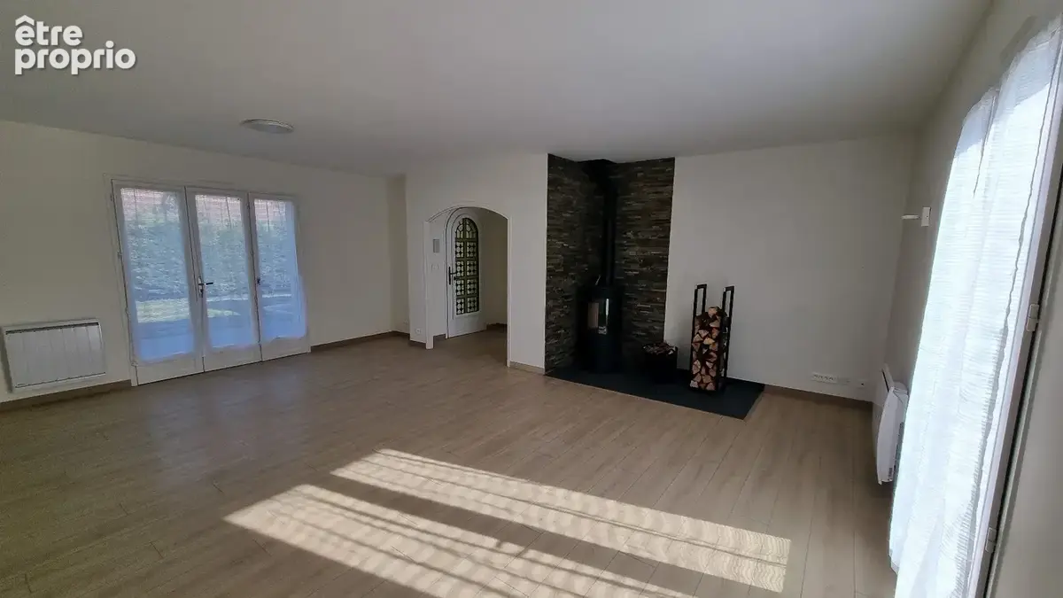 COMMUNAY   Maison entièrement rénovée avec studio indépendant - photo 10