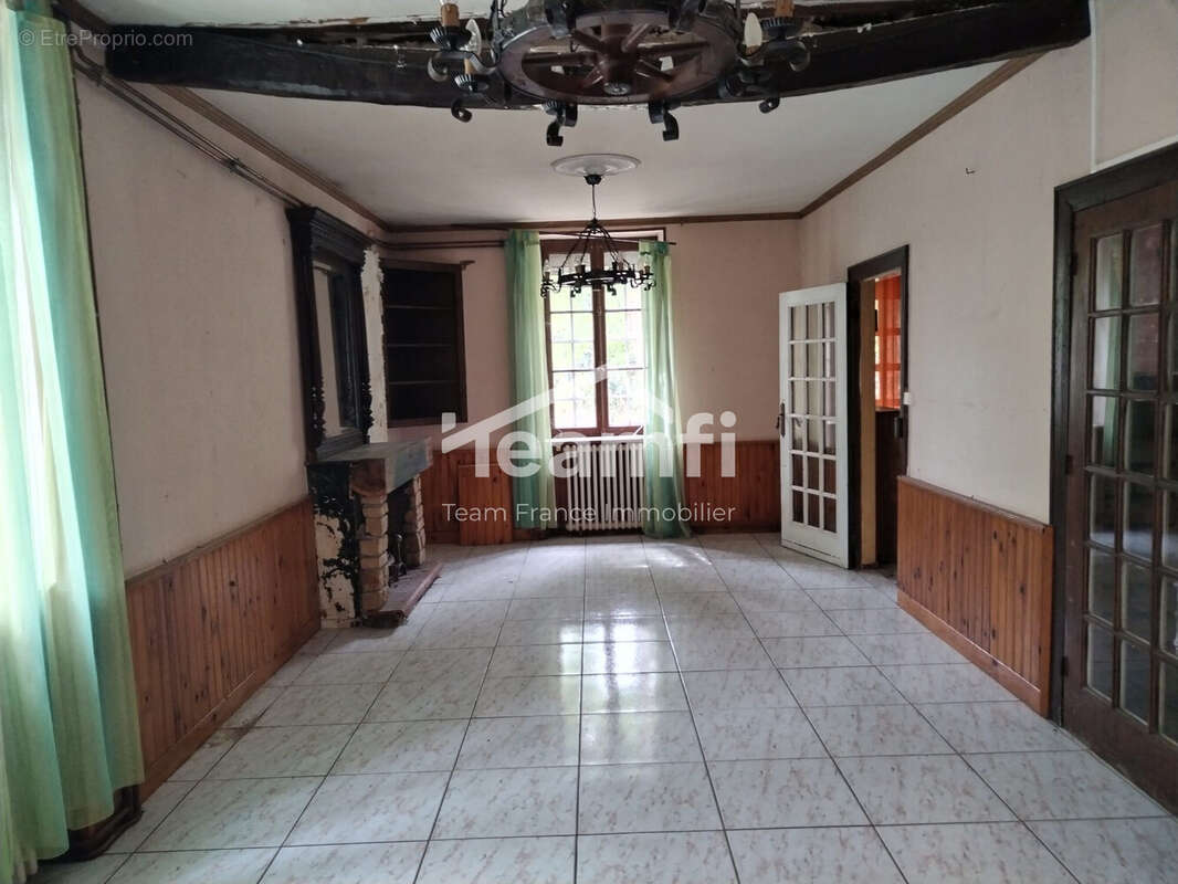 Maison à AIGUEPERSE