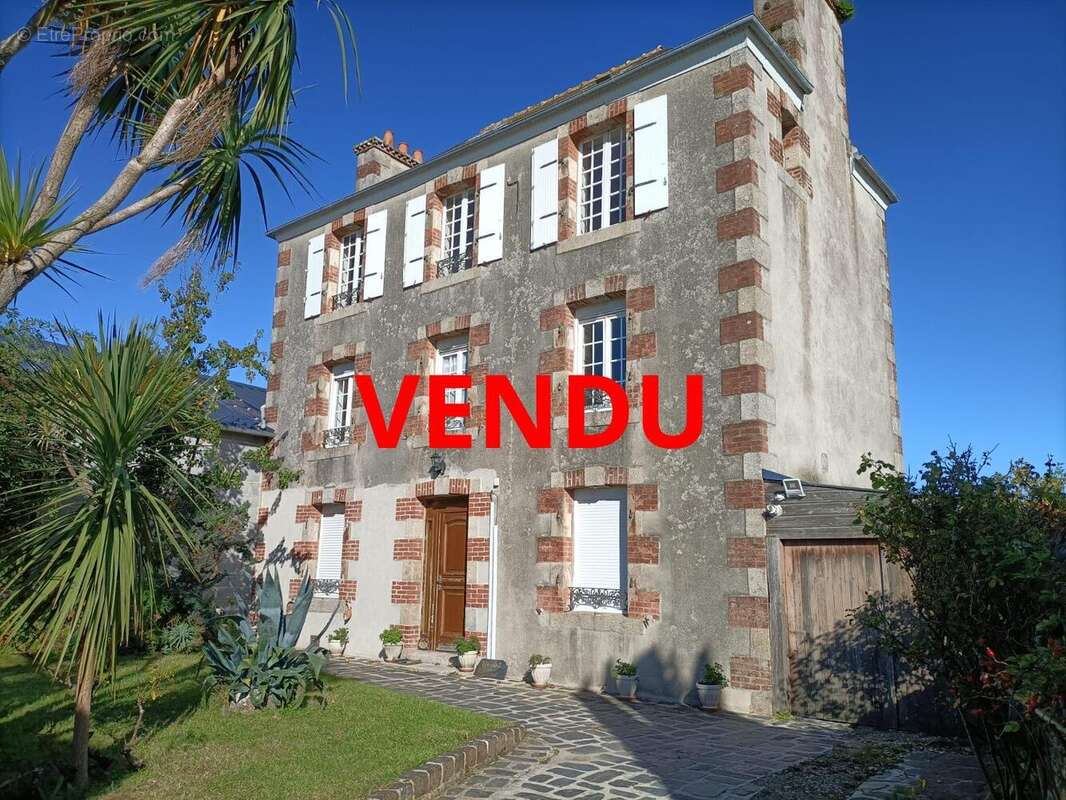 Maison à SAINT-POL-DE-LEON