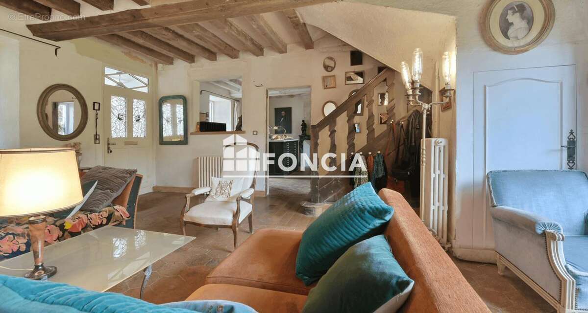 Maison à SILLE-LE-GUILLAUME