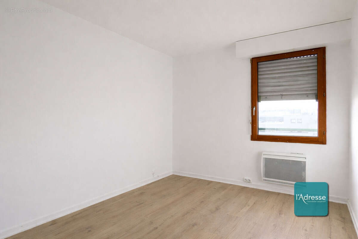 Appartement à CHARENTON-LE-PONT