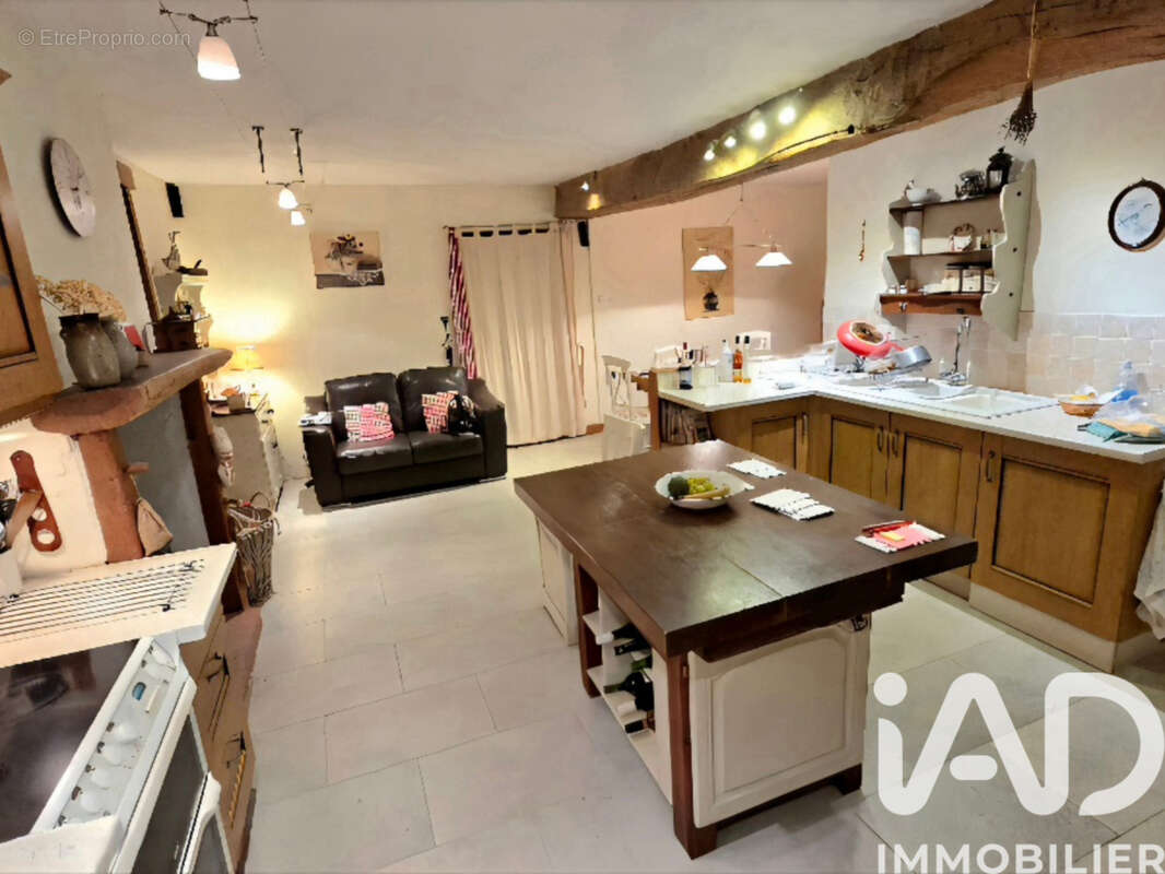 Maison 95 m² à Jouac  - photo 3