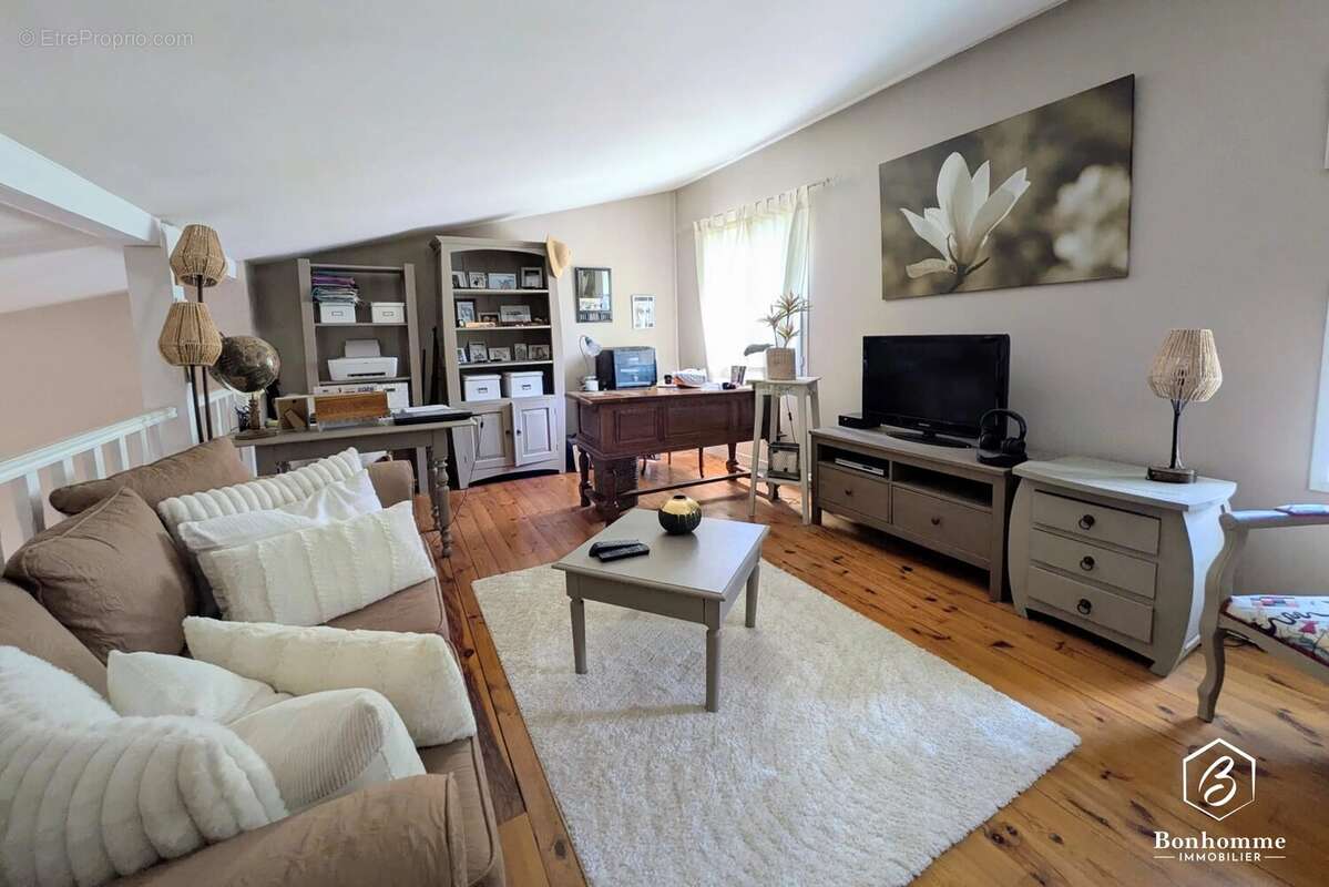 Maison 6 pièces - 148 m² Lestiac sur Garonne - photo 7