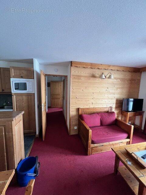 Pièce de vie - Appartement à FONTCOUVERTE-LA-TOUSSUIRE