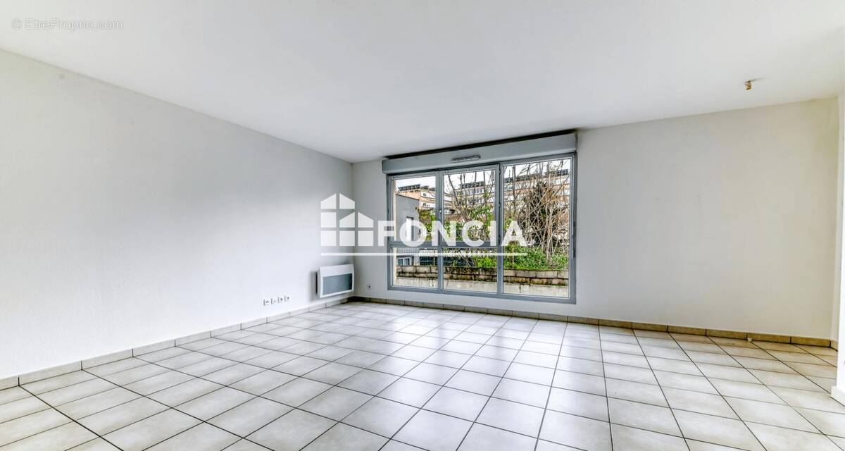 Appartement à LYON-8E