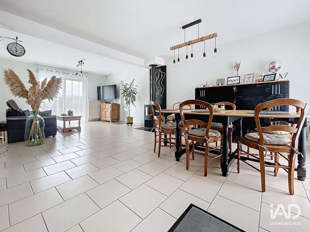 Photo 1 - Maison à SORIGNY