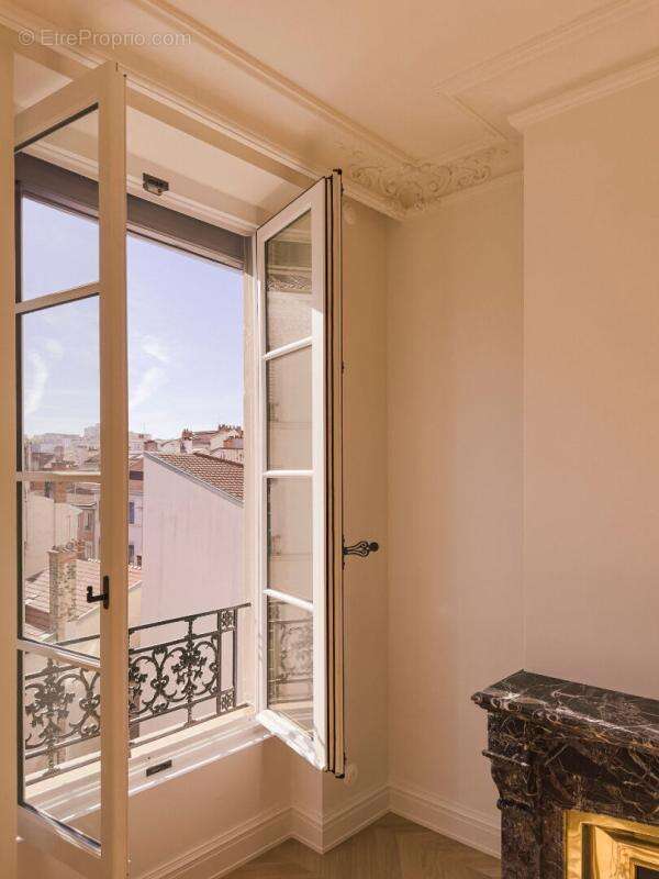 Appartement à LYON-6E