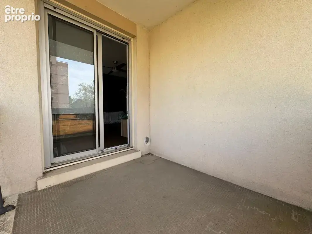 TALANT – Appartement rénové 49,39 m² avec balcon, cave et stationnement libre dans la Résidence - photo 15